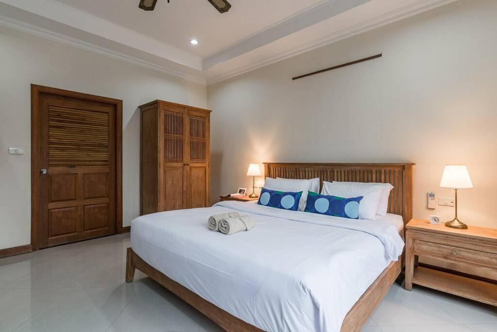 Anb Poolvilla 3Br Walk Private Beach In Pratamnak Pattaya Εξωτερικό φωτογραφία