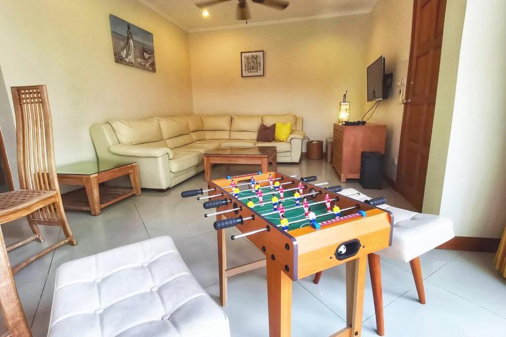 Anb Poolvilla 3Br Walk Private Beach In Pratamnak Pattaya Εξωτερικό φωτογραφία